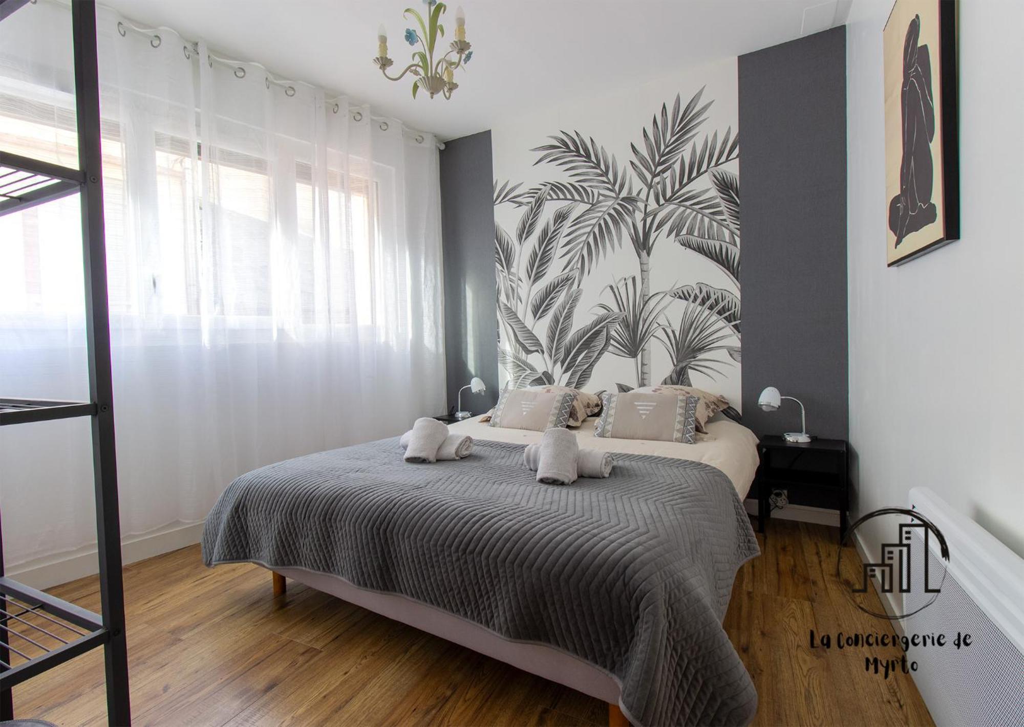 Au Coeur Des Lices Appartement *